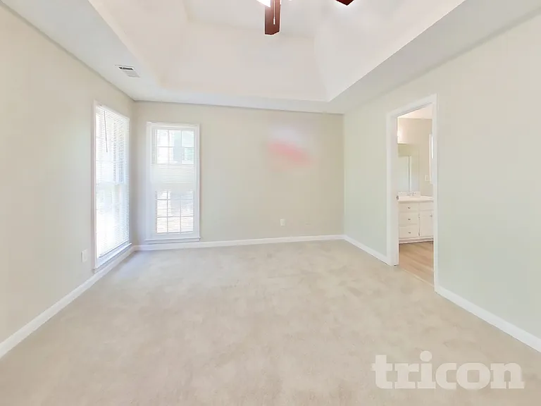 2651 Laurel Woods Ln SE — Photo 8