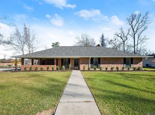 606 E Neal St, Gonzales, LA 70737