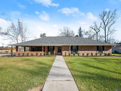 606 E Neal St, Gonzales, LA, 70737