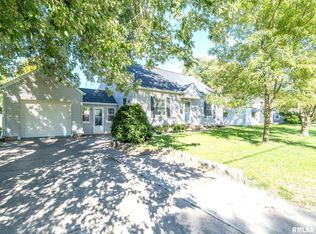 801 Eldridge St, Washington, IL 61571