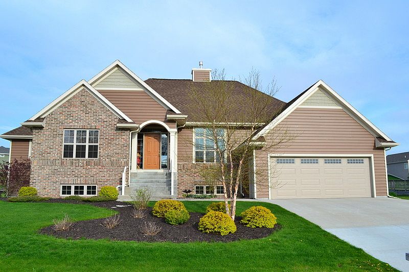 Stunning curb appeal