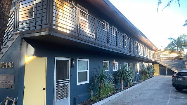 1st image of 10440 Downey Ave