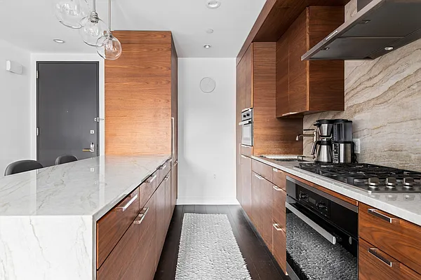 Sold by Compass | media 17