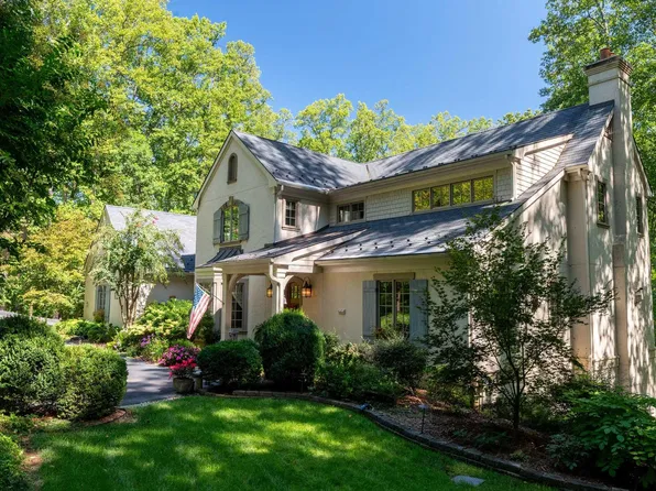 504 Rookwood Pl, Charlottesville, VA 22903