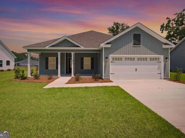 93 Ennis Rd, Pembroke, GA 31321