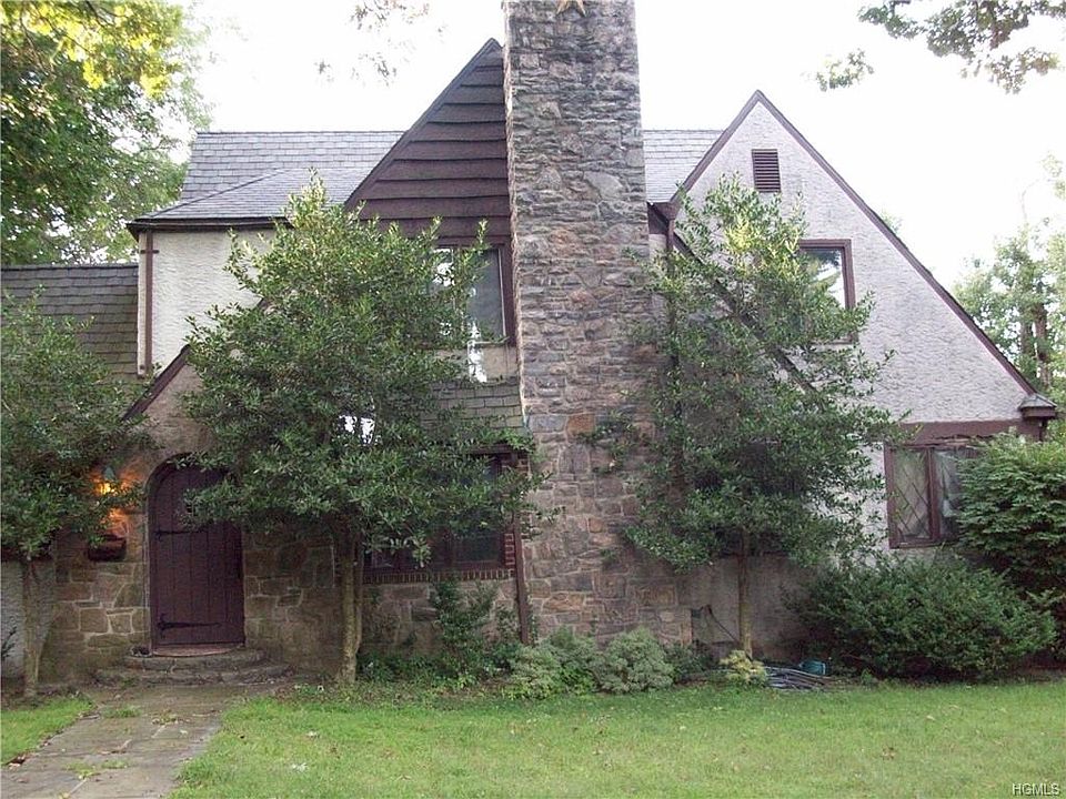 1st image of 74 Villard Ave