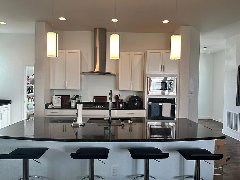 21221 E 60th Ave — Photo 3