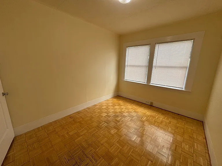 5913 Vallejo St — Photo 7