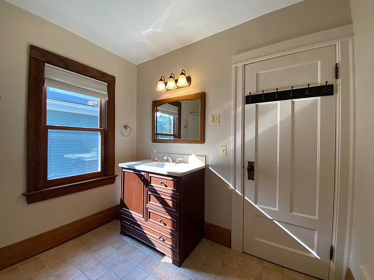 147 Mulberry St — Photo 37