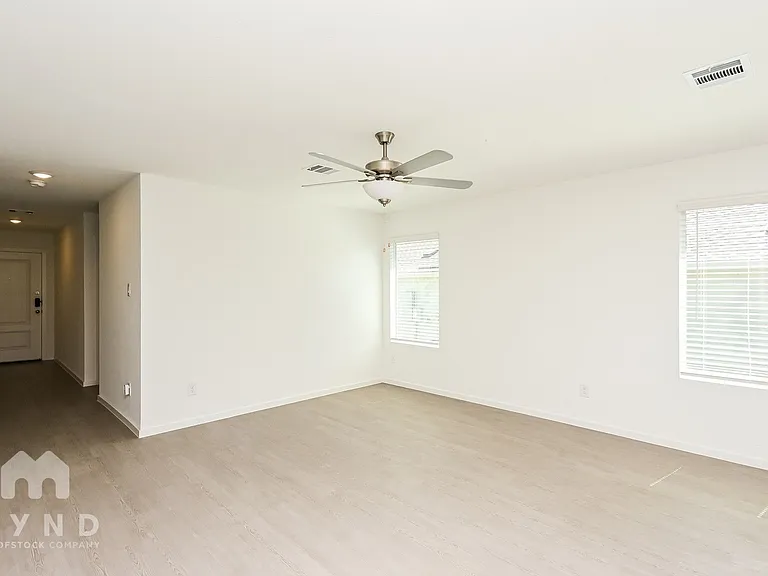 30 West Luxury Rental Homes — Photo 41