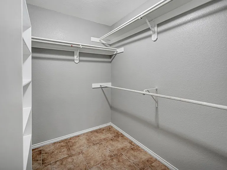 8632 Duke Ave — Photo 13