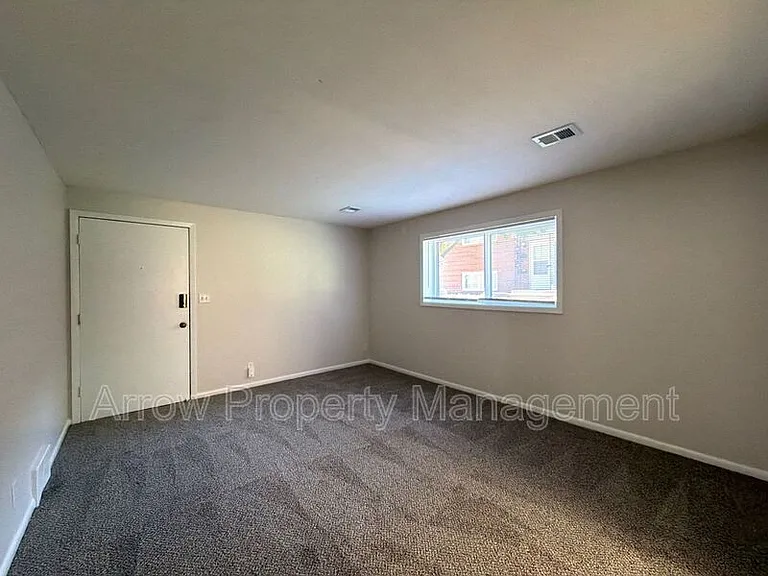 1428 S 20th St — Photo 2