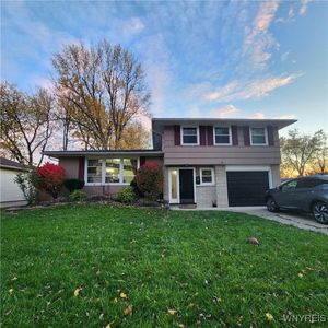 105 Barberry Ln, Williamsville, NY, 14221