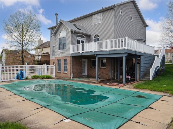 217 Parkridge Pl, South Park, PA 15129