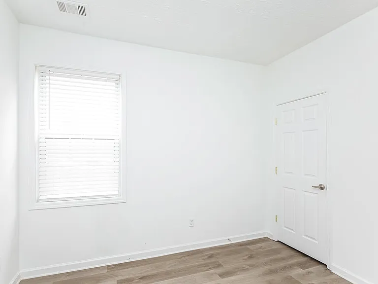 610 Clairidge Ln — Photo 14