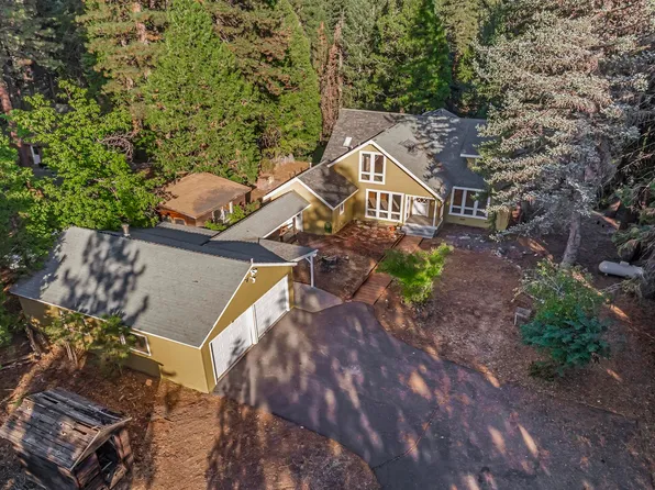 3788 Lake Almanor Dr, Lake Almanor, CA 96137