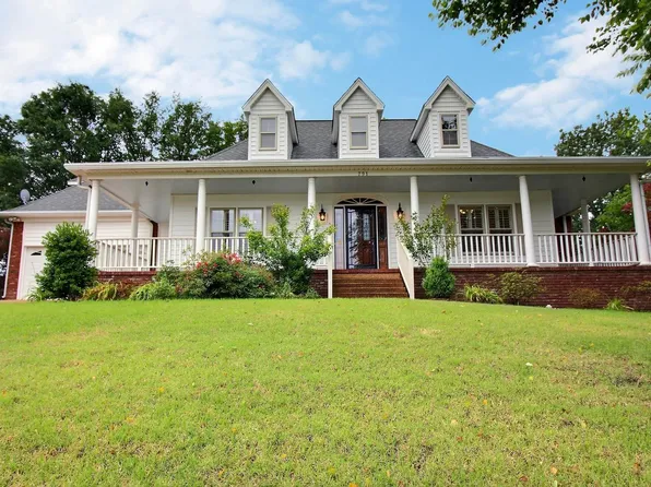 791 Autumn Winds Dr, Collierville, TN 38017