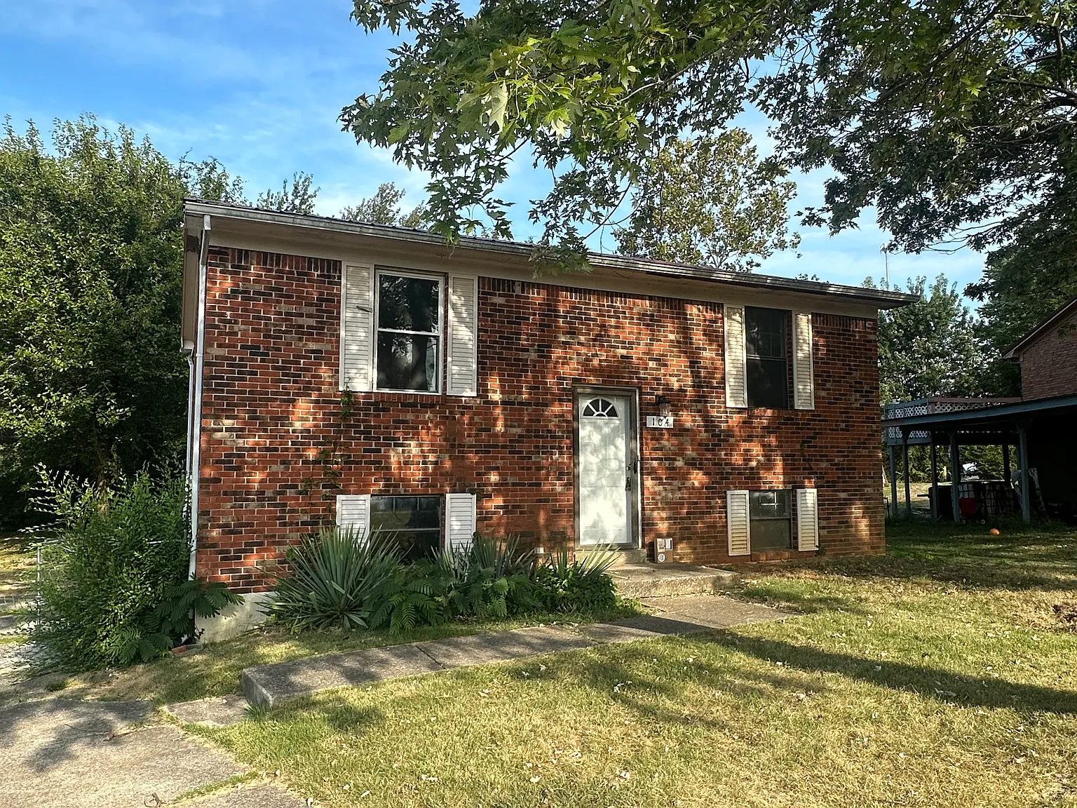 4 bed, 1674 sqft, $1,600 — Photo 1