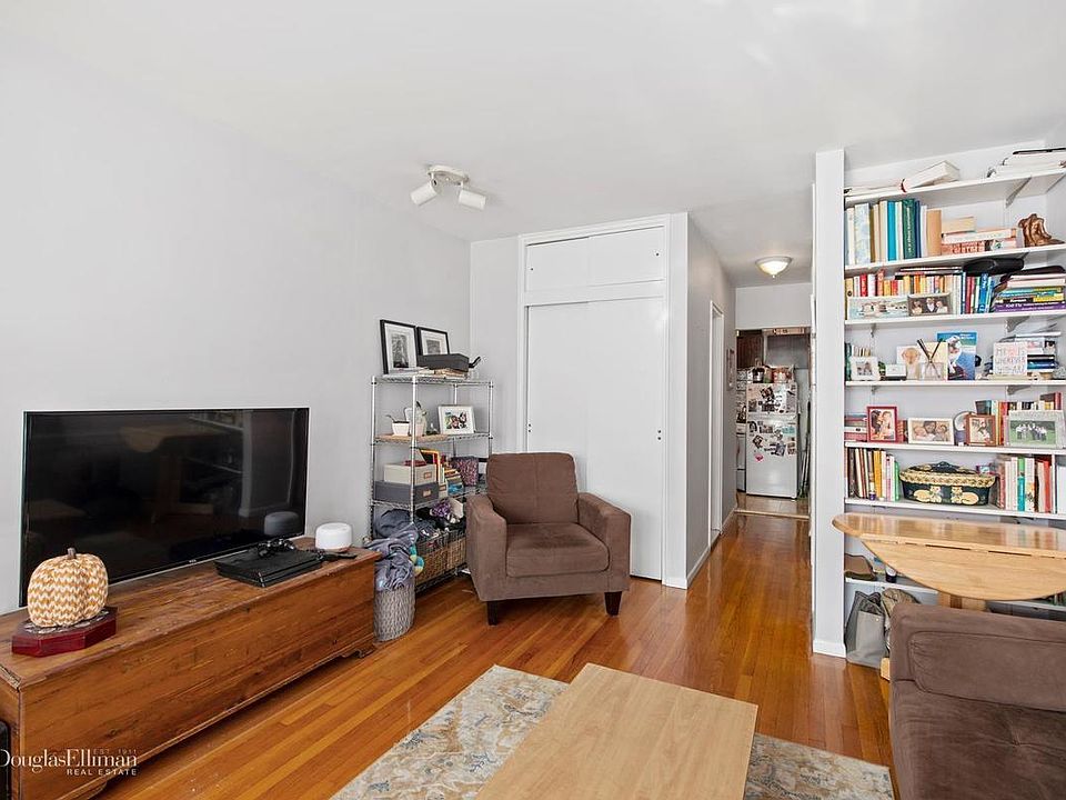 2nd image of 311 E 84th St APT 4B