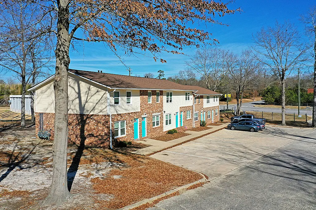 Bloomfield Townhomes — Photo 3