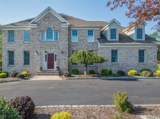 8 Lake Cherokee Dr, Randolph, NJ