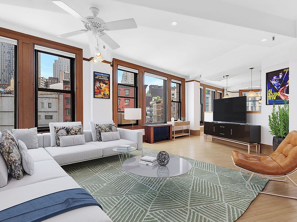 1st image of 139 Chambers St #5