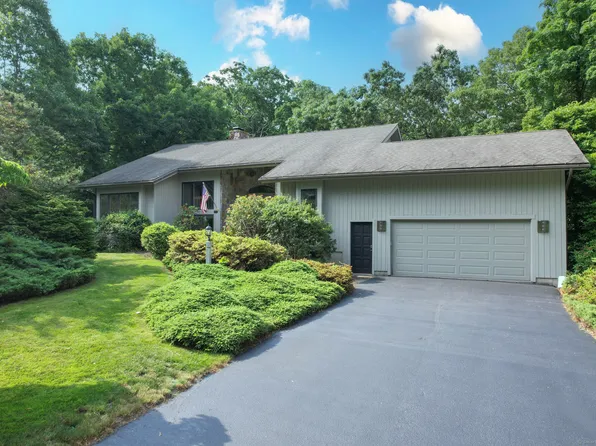 90 North Star Drive, Southington, CT 06489