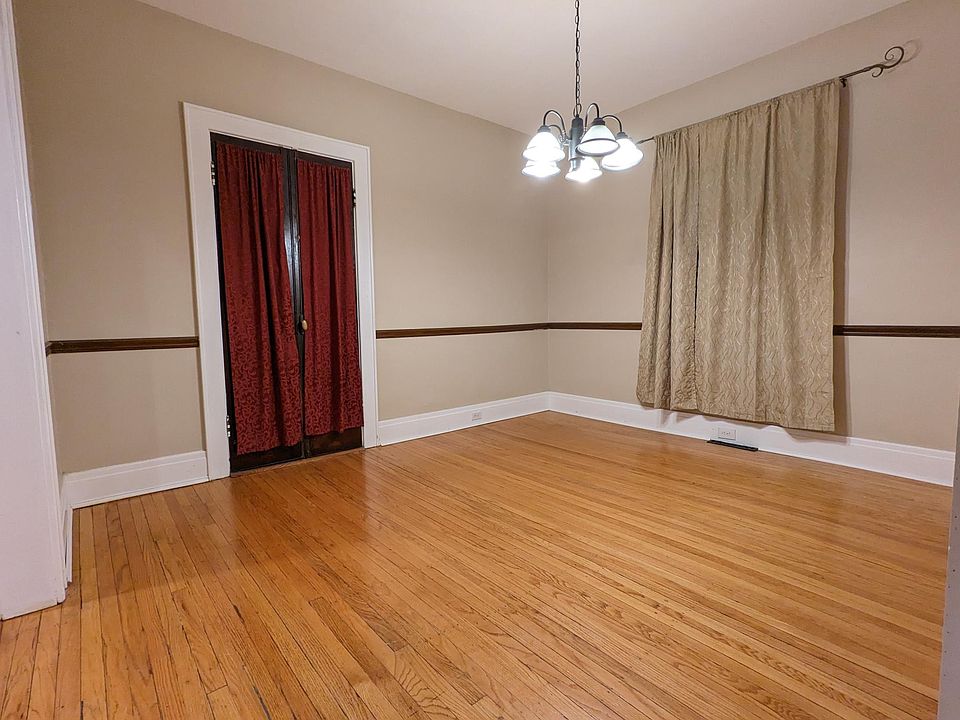 1st image of 207 Saranac Ave #1