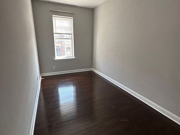 3rd image of 1433 W Girard Ave #2F