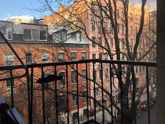 Rented by JMK Realty | media 11