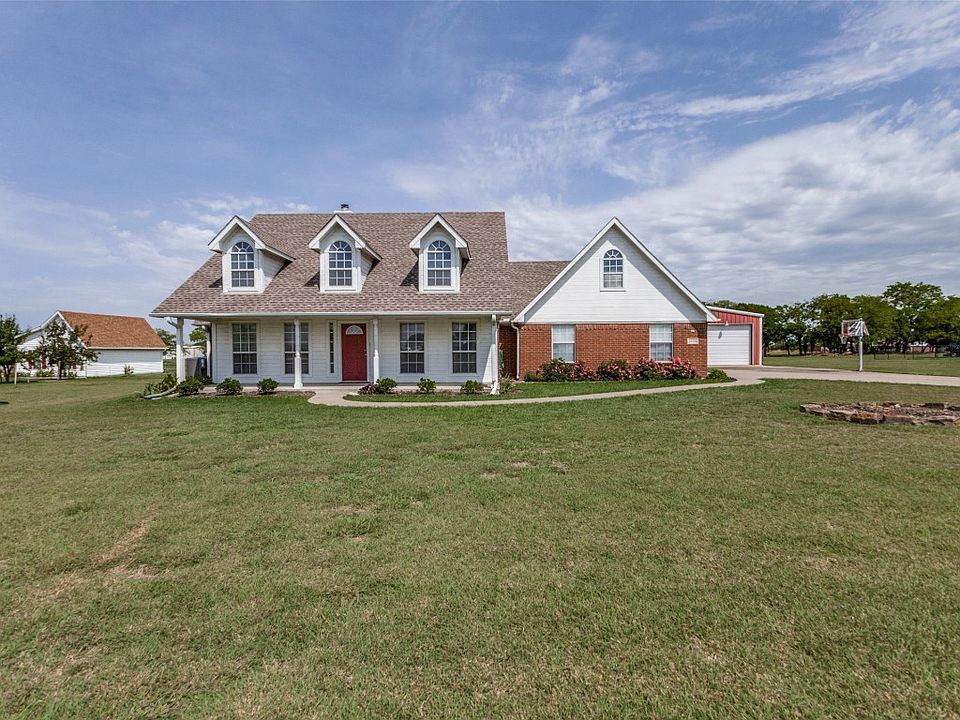 1st image of 3055 Evergreen Dr