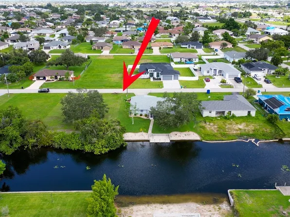 618 SE 1st Ter, Cape Coral, FL 33990