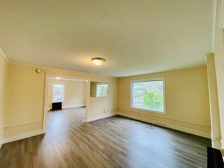 33 Follett St #B — Photo 14