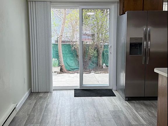 4th image of 1284 Carmel Cir #1284