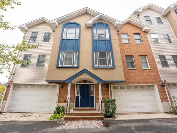 620 38th Street image 1 of 19