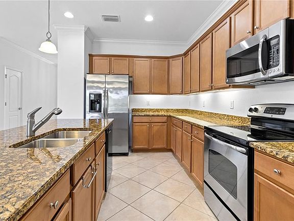 4th image of 7959 Princeton Dr