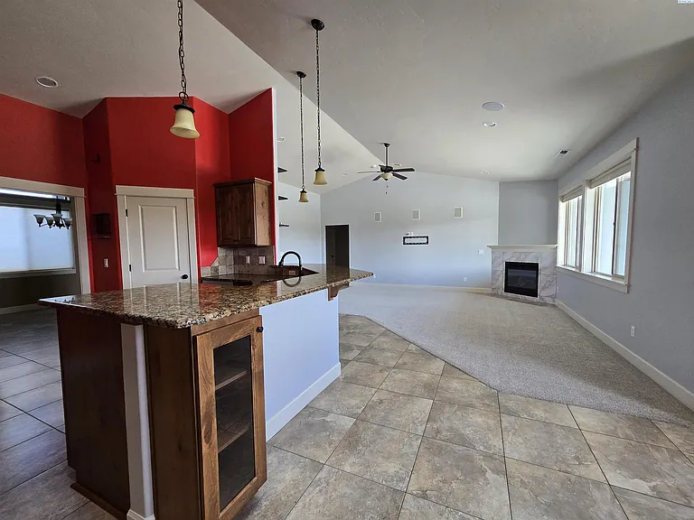 2914 Karlee Dr — Photo 6
