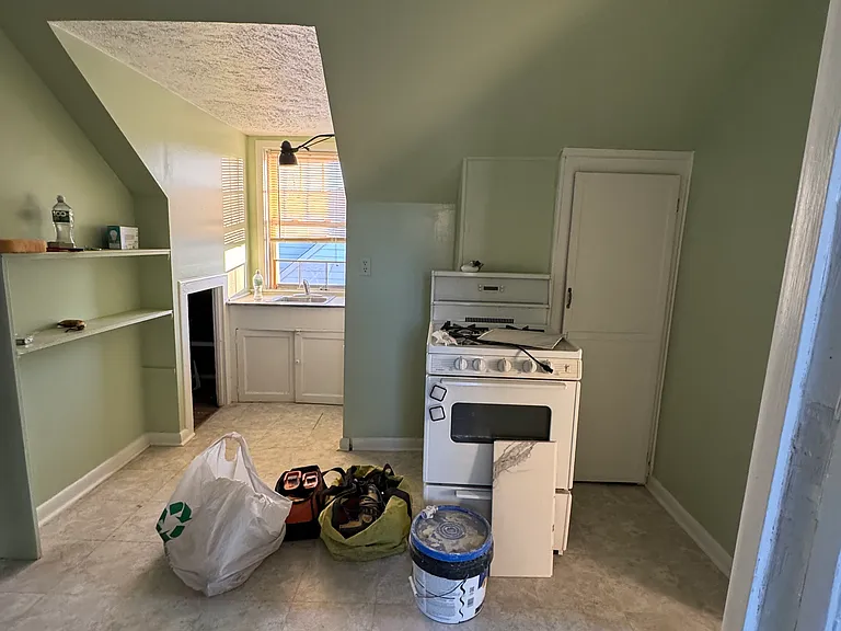 151 Maple Ave #2 — Photo 2