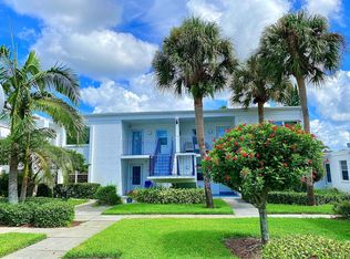 729 Capri Isles Blvd, Venice, FL 34292