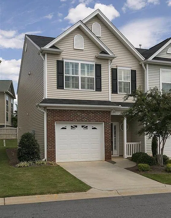 46 Bay Springs Dr