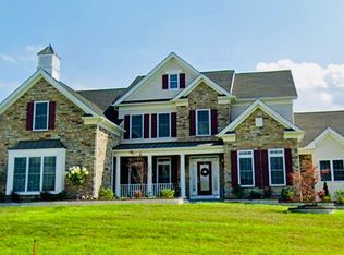 41 Preakness Dr, Monroe Township, NJ 08831