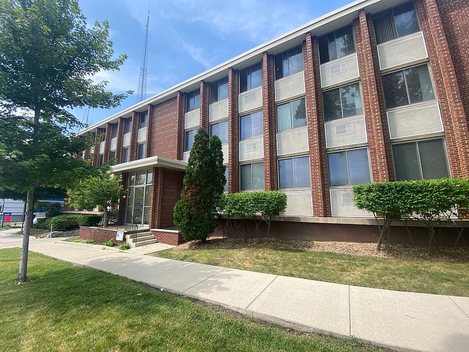 1st image of 1320 E Capitol Dr APT 103