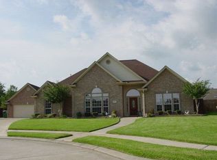 114 Blue Bird Ct, Richwood, TX 77531