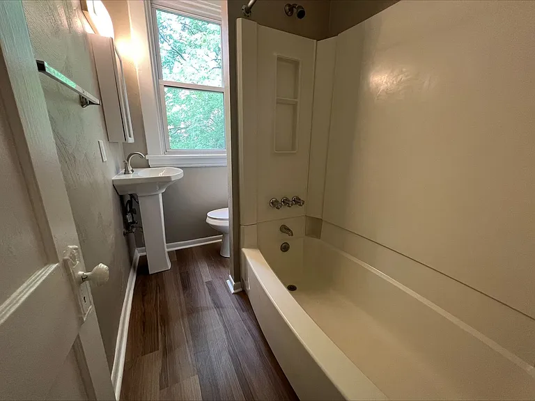 333 Morewood Avenue — Photo 8