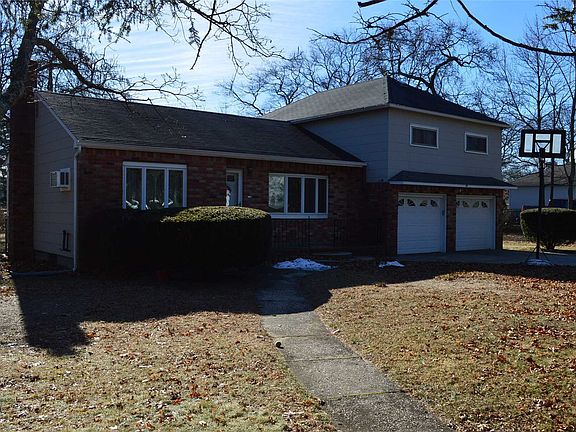 2nd image of 98 Pineaire Ave