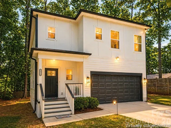 2415 Kimway Dr, Matthews, NC 28105