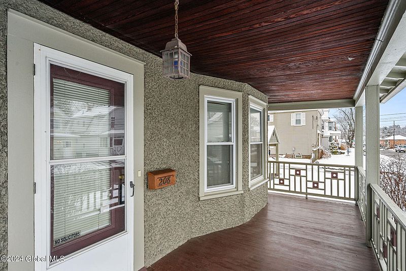5th image of 208 1st Street