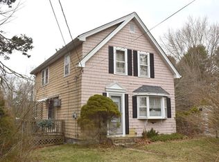 73 Raymond Ave, Raynham, MA 02767