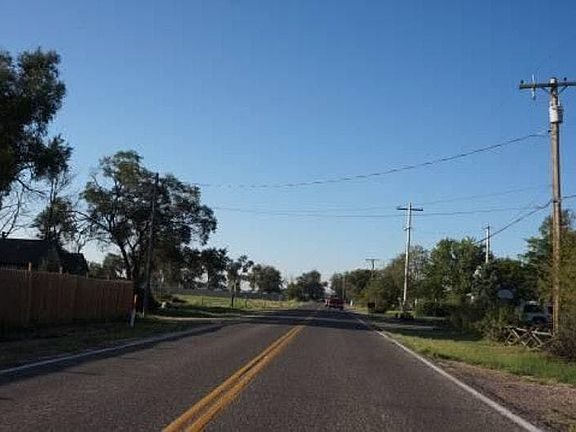4th image of 1915 Cherry Ave