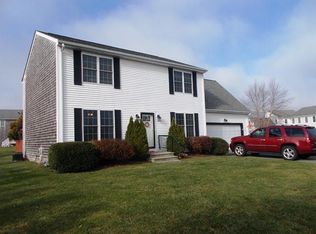 75 Evelin Cir, Middletown, RI 02842